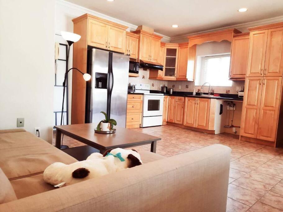 Villa Cici Villa, Close To Skytrain And Airport