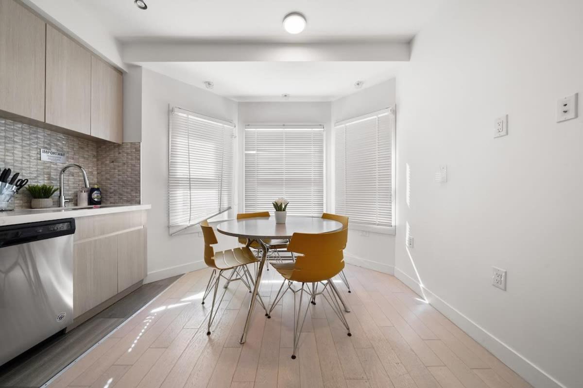 Cozy In Trendy West End Dt With Free Parking