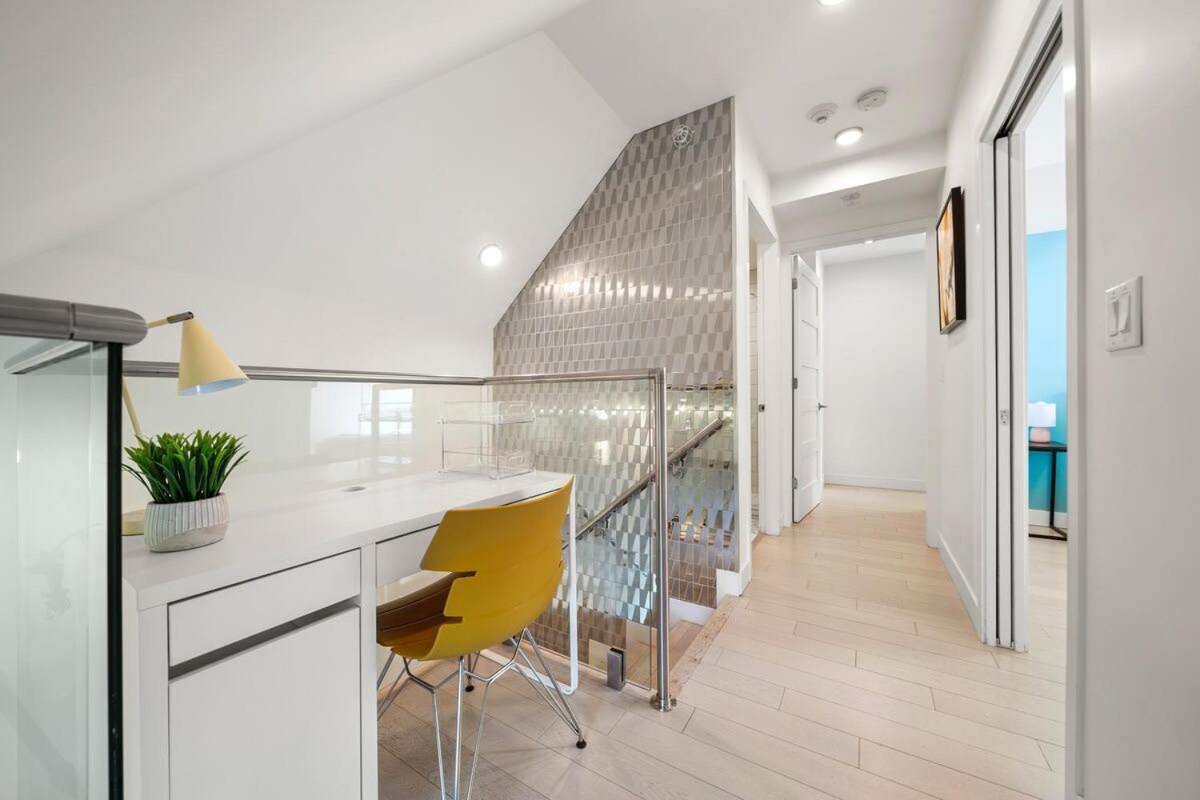 Apartment Cozy In Trendy West End Dt With Free Parking *