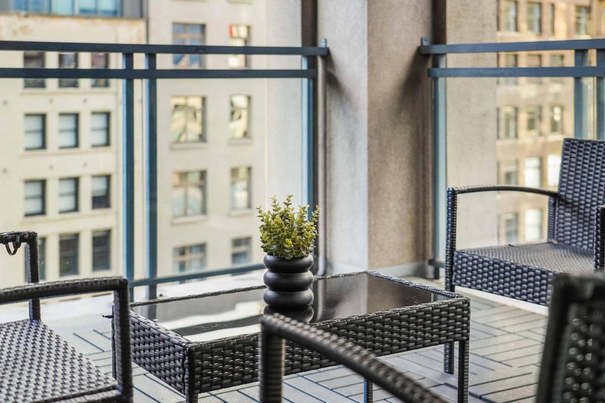 City Skyline Dt 3br Dt With Free Parking *