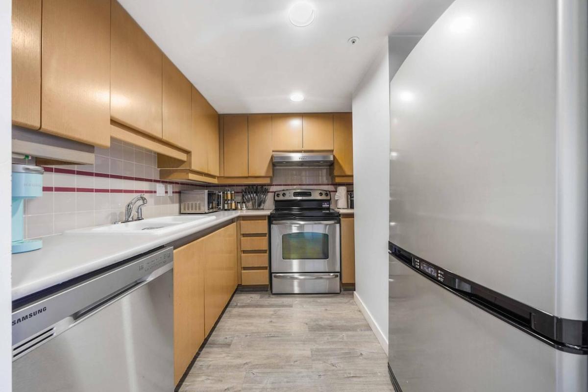 City Skyline Dt 3br Dt With Free Parking Apartment