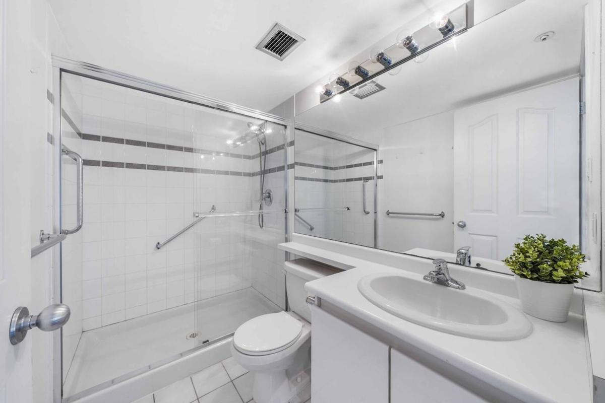 City Skyline Dt 3br Dt With Free Parking Apartment *