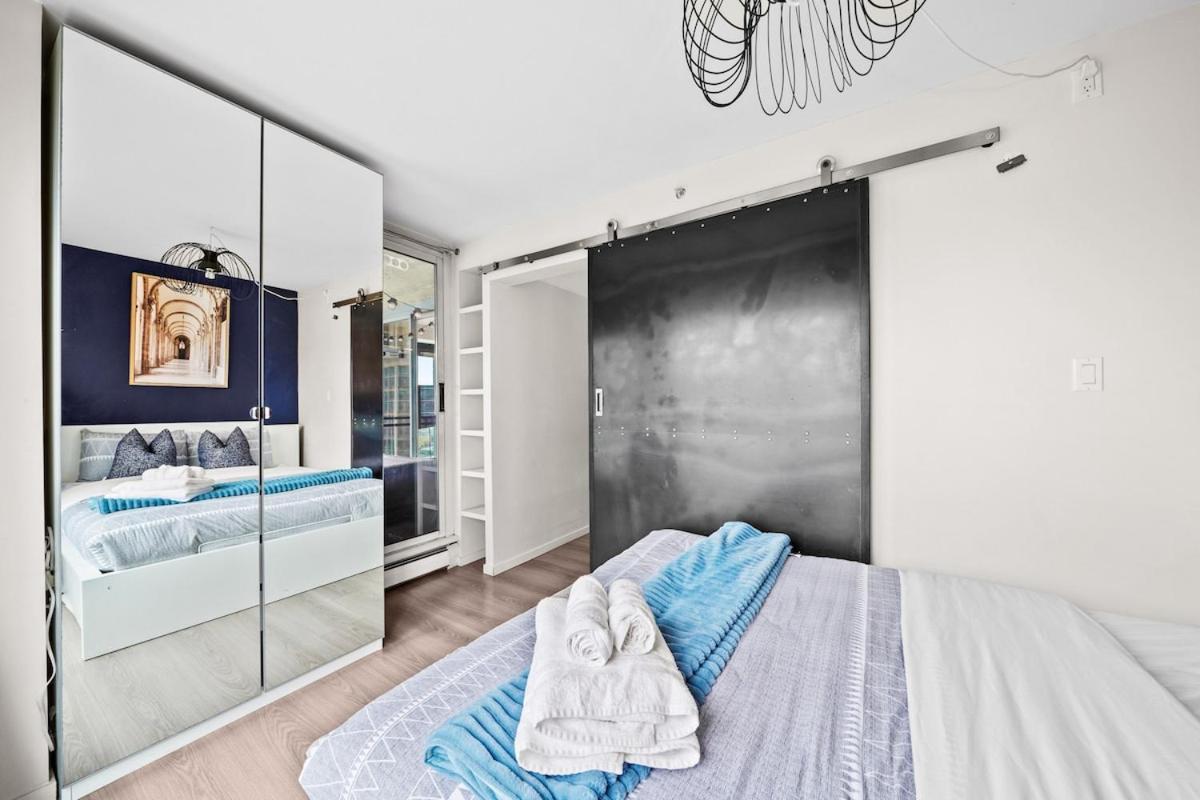 Apartment Beautiful 2 Bedroom Dt With Free Parking Vancouver