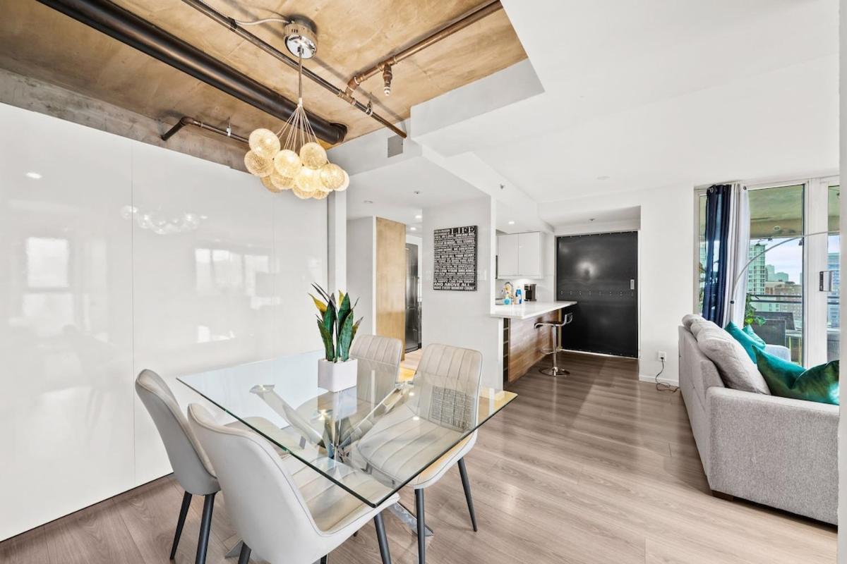 Beautiful 2 Bedroom Dt With Free Parking Apartment *