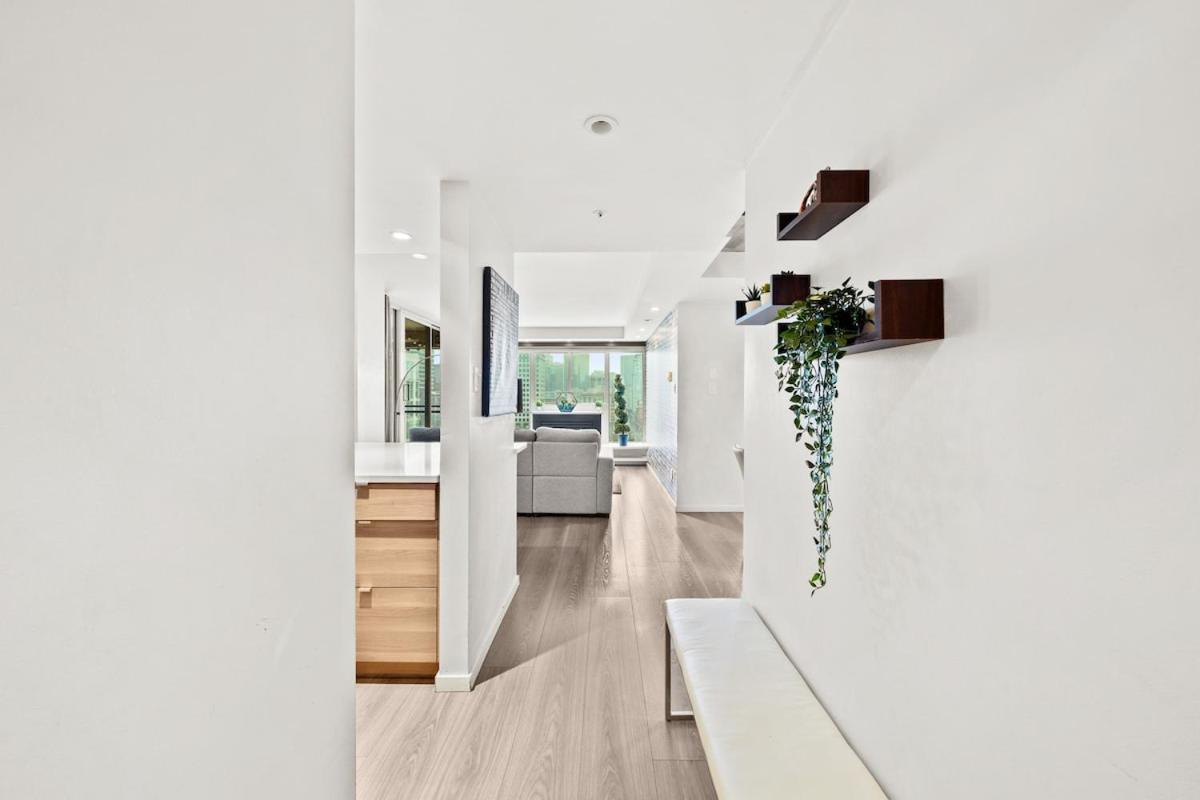 Apartment Beautiful 2 Bedroom Dt With Free Parking
