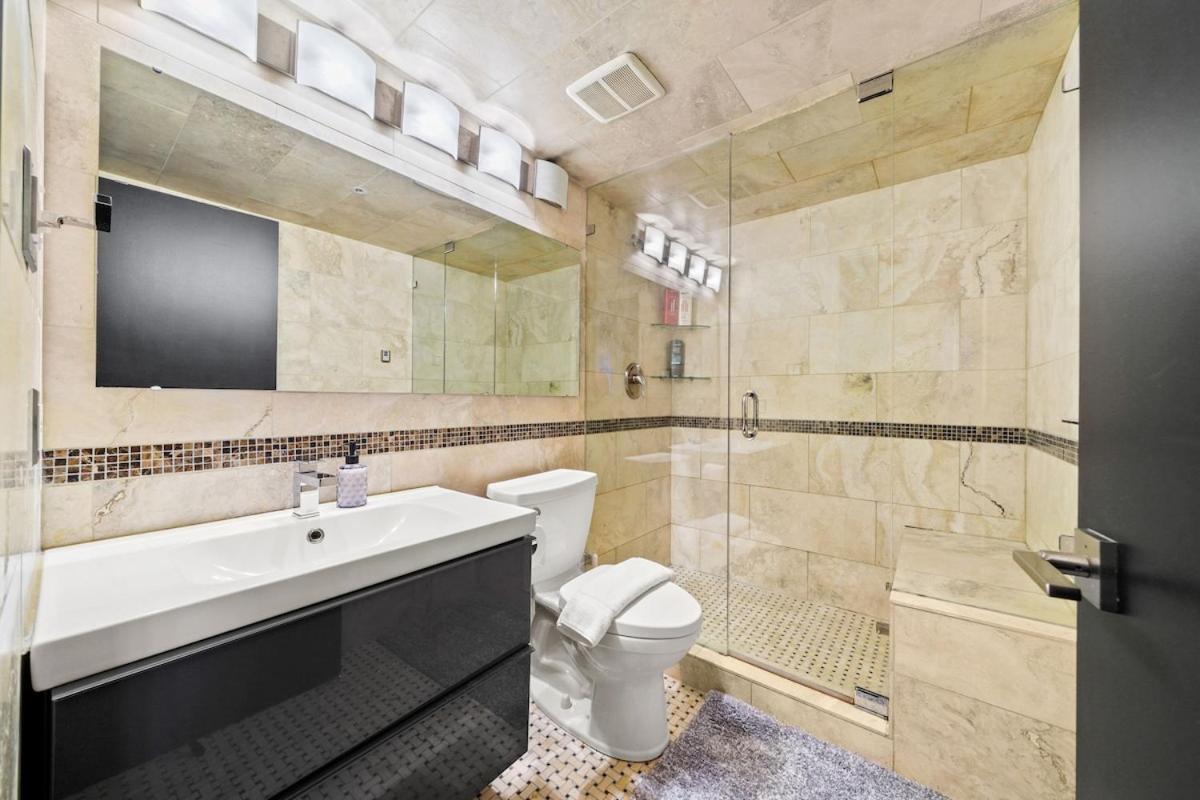 Beautiful 2 Bedroom Dt With Free Parking