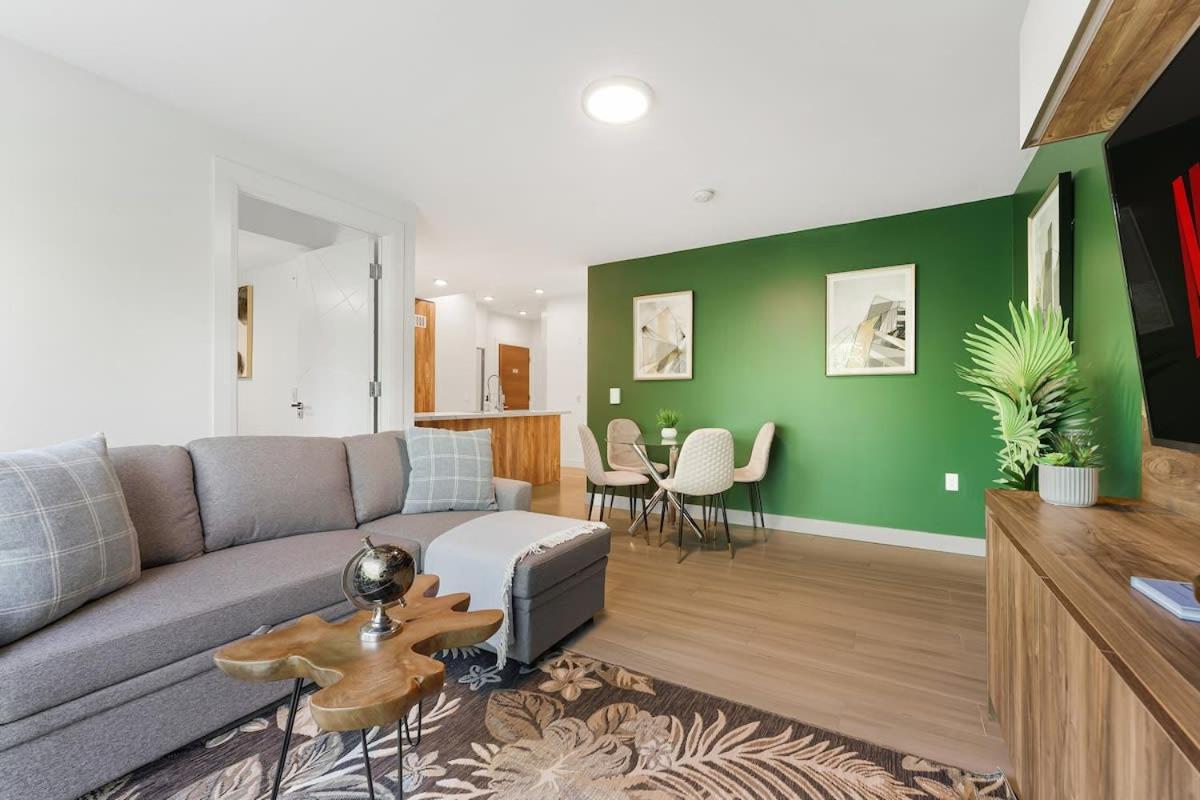Apartment Stylish 2br In West End Dt With Free Parking *