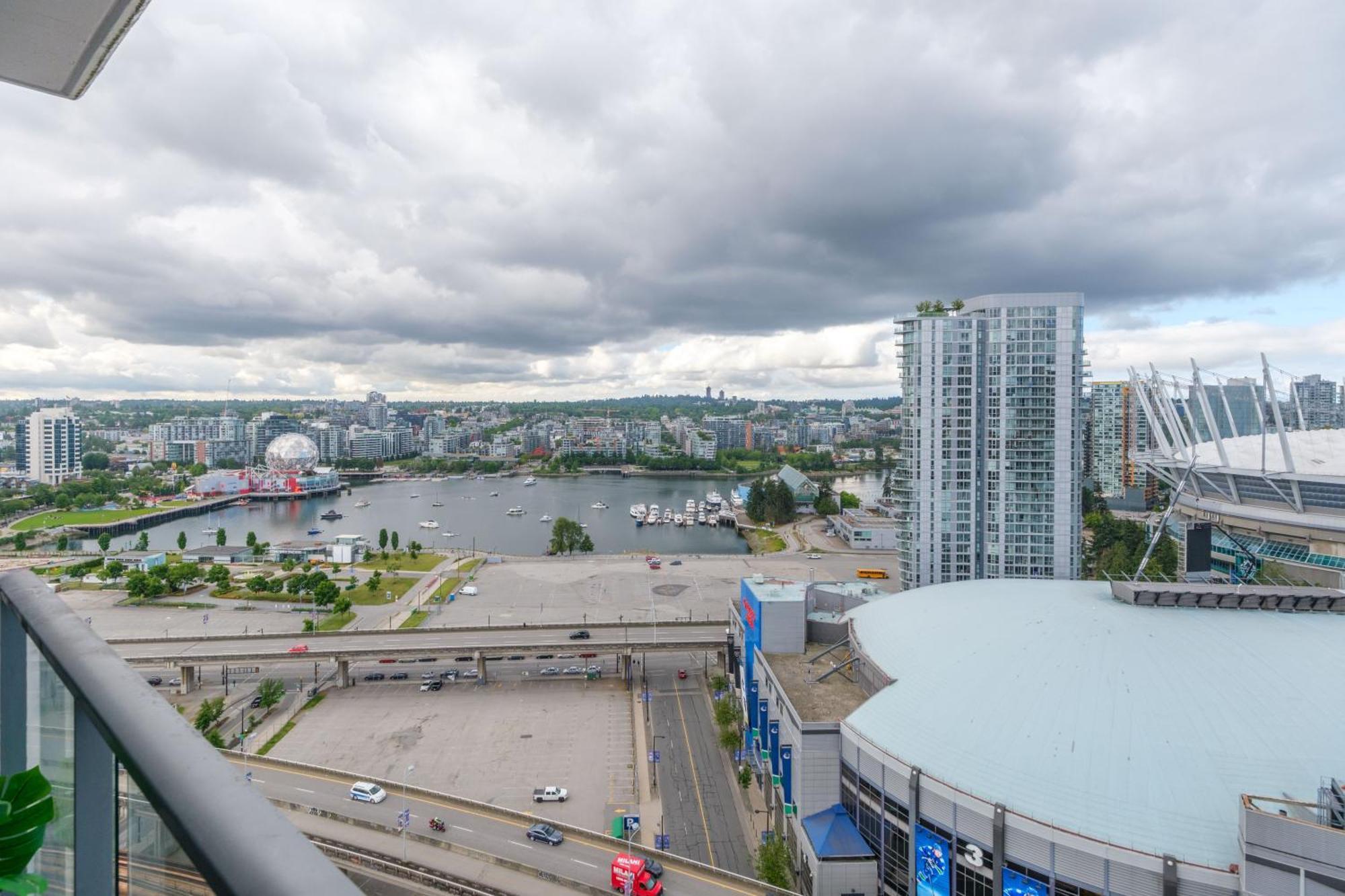 1-bedroom With Pool, Jacuzzi & Sauna * Vancouver