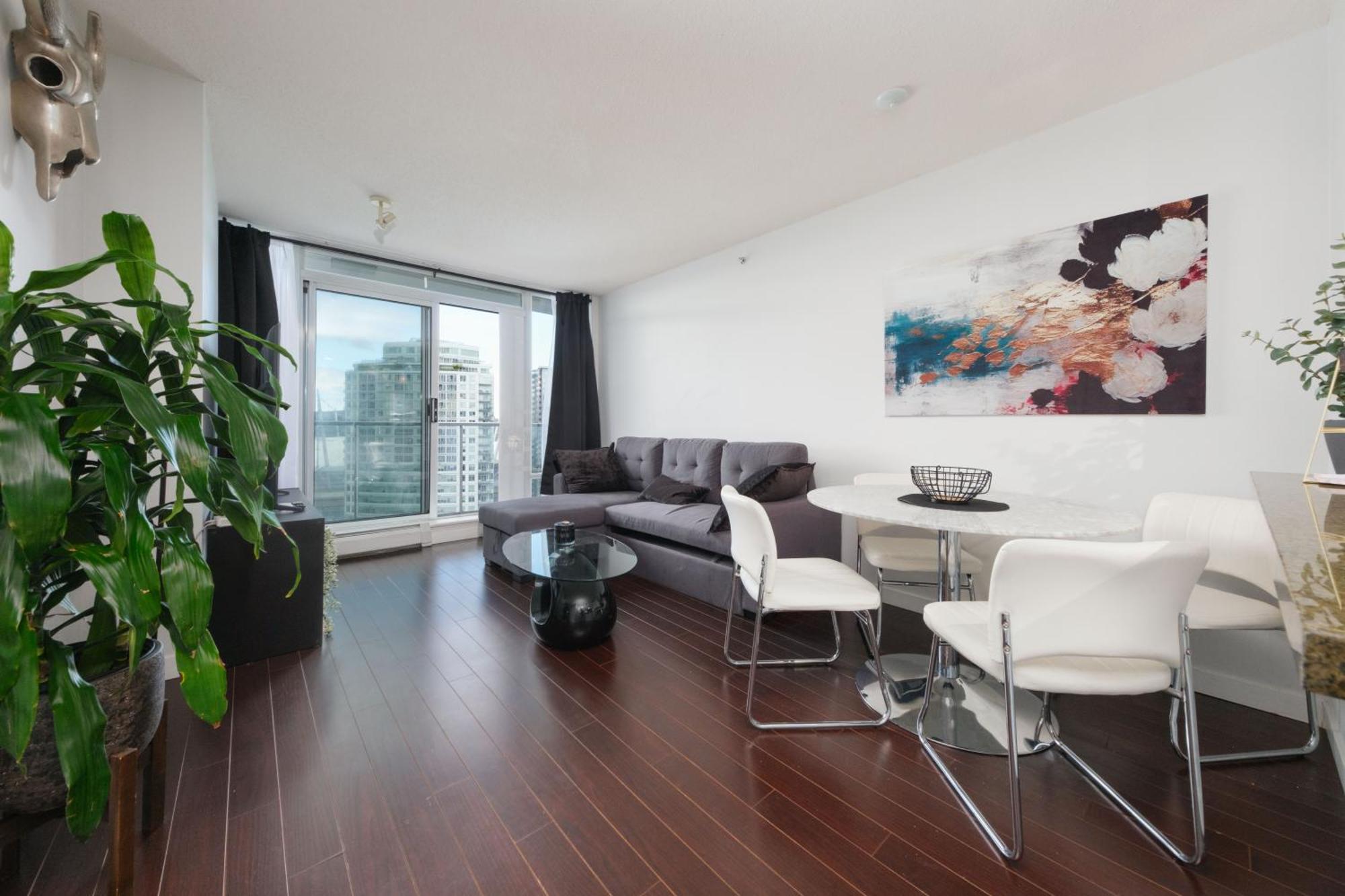 Apartment 1-bedroom With Pool, Jacuzzi & Sauna Vancouver