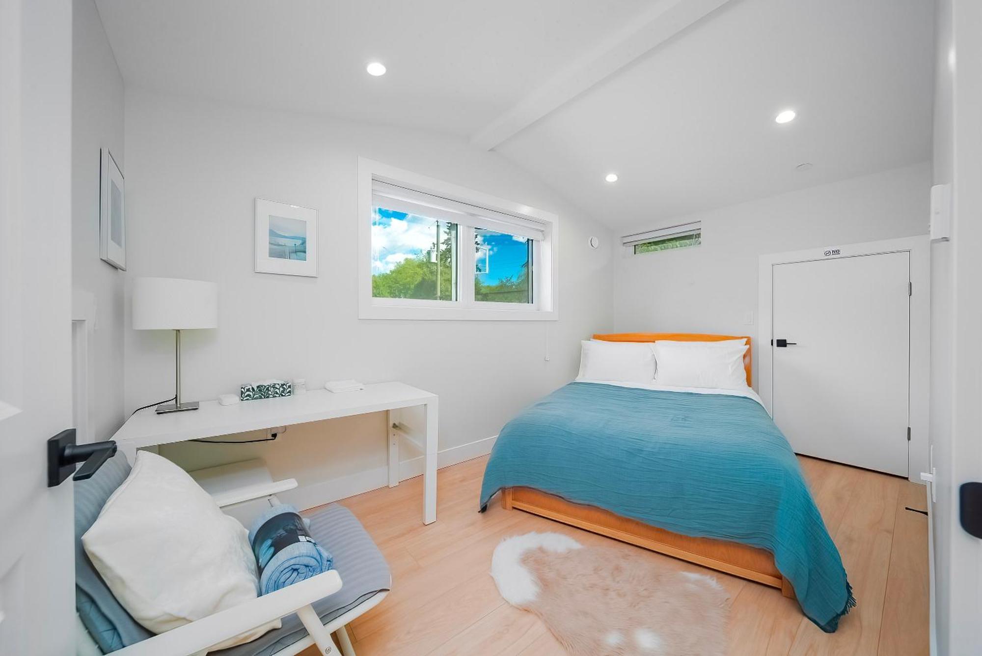 New Laneway House Near Airport, Downtown, Ubc Vancouver