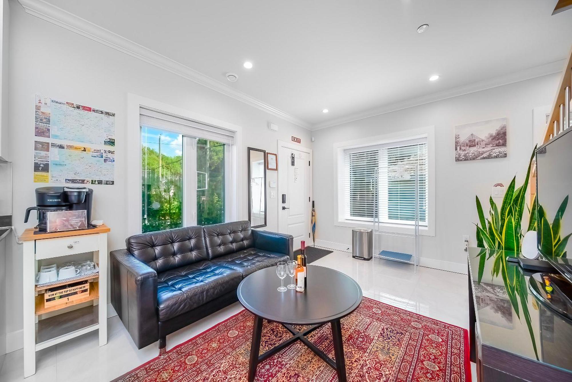 New Laneway House Near Airport, Downtown, Ubc *