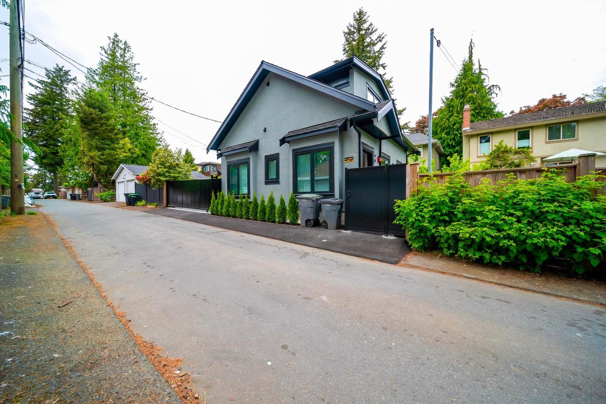 Apartment New Laneway House Near Airport, Downtown, Ubc
