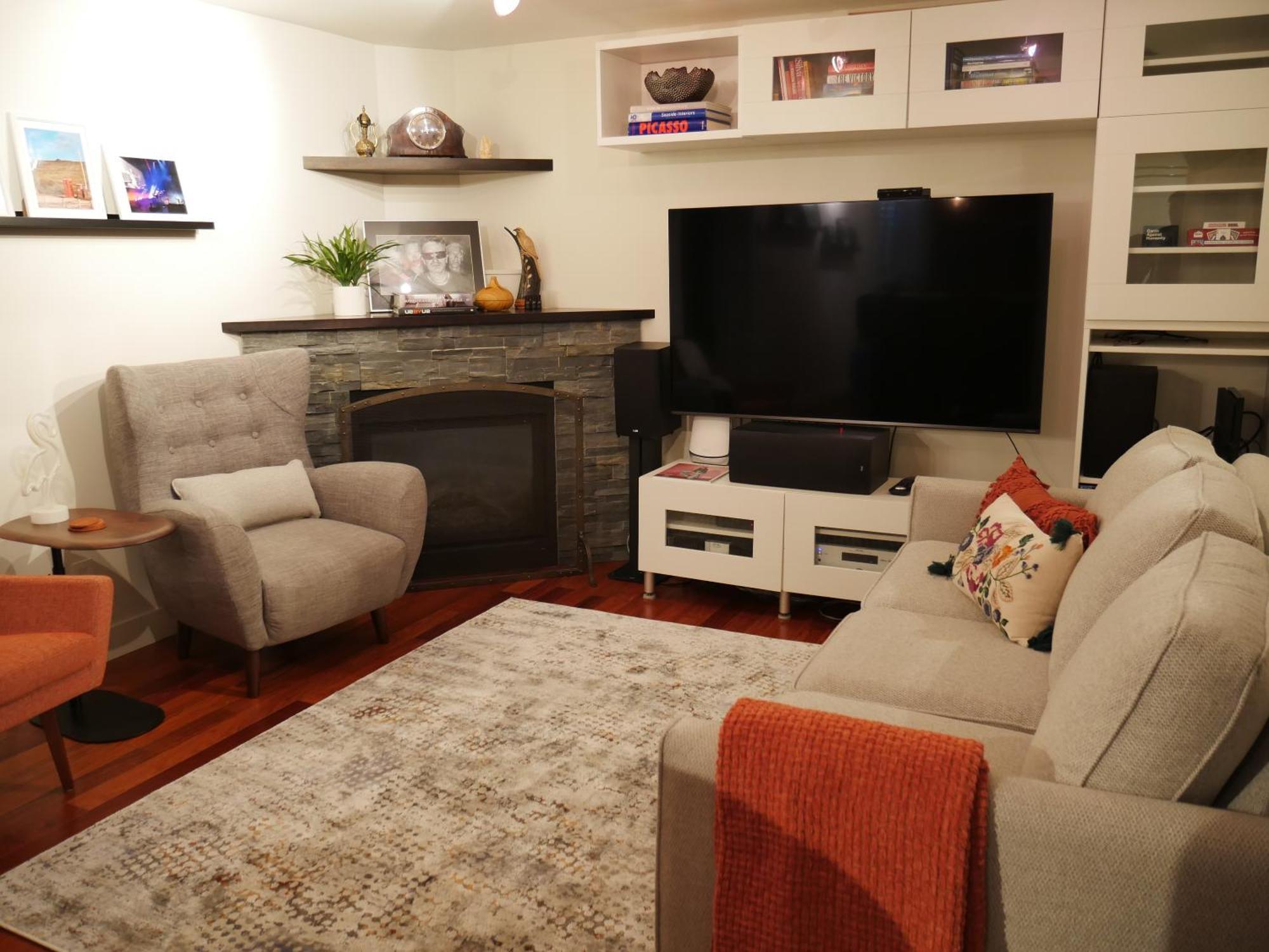 Kool Kits! Family-run & Near Ubc, Downtown, Nature Apartment