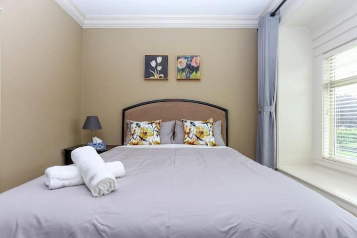 Luxury House With Air-conditioning Five