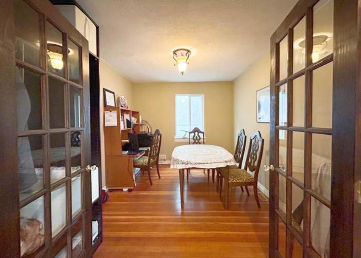Homestay A Near Downtown And Airport *