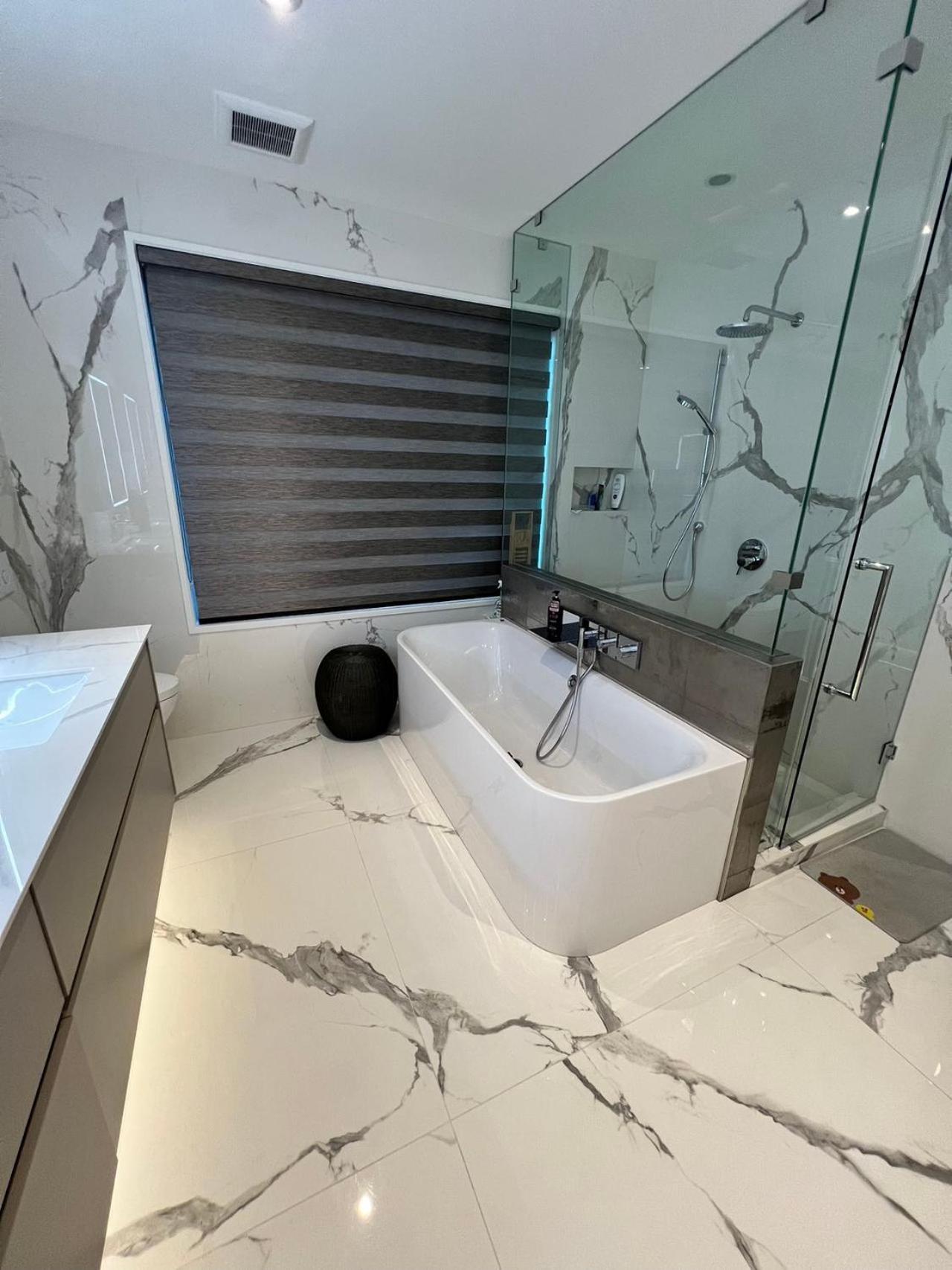 Luxury Modern New House In Homestay Vancouver