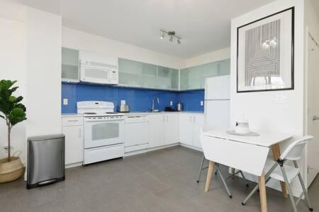 1br Stunning View In Dt Gastown Holiday home