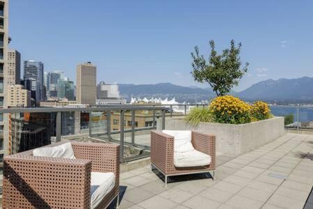 Holiday home 1br Stunning View In Dt Gastown *