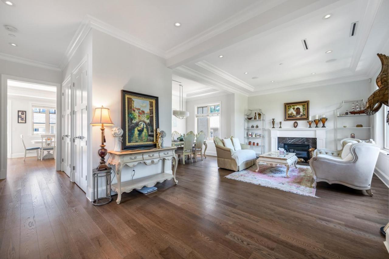 Elegant Spacious Retreat Modern Amenitie Holiday home *