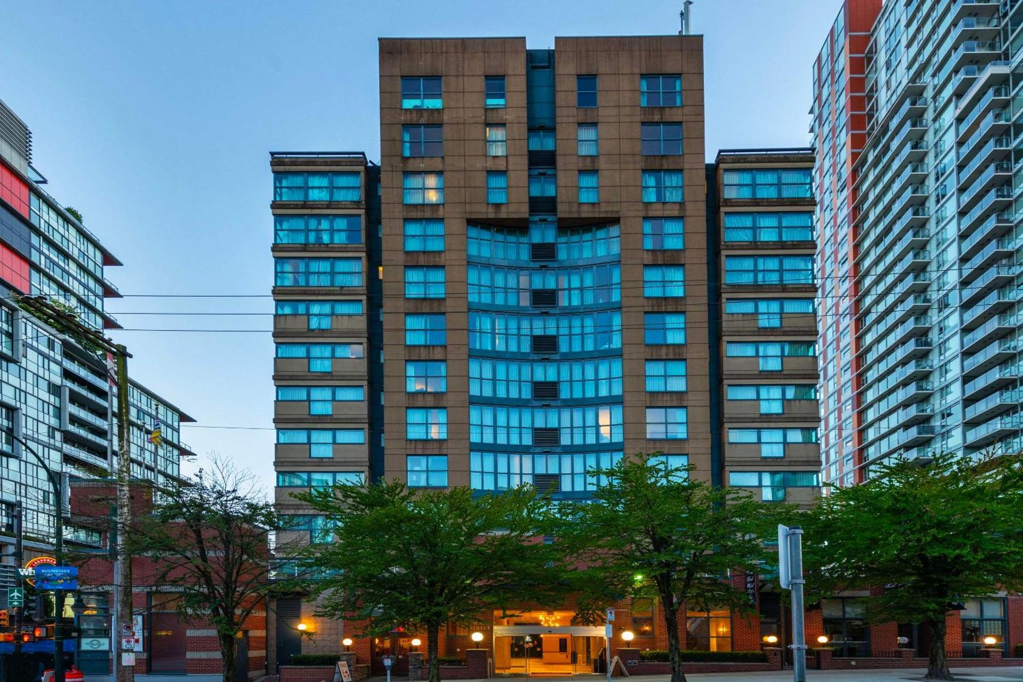 Grand Park & Downtown Vancouver, Ascend Collection 3*
