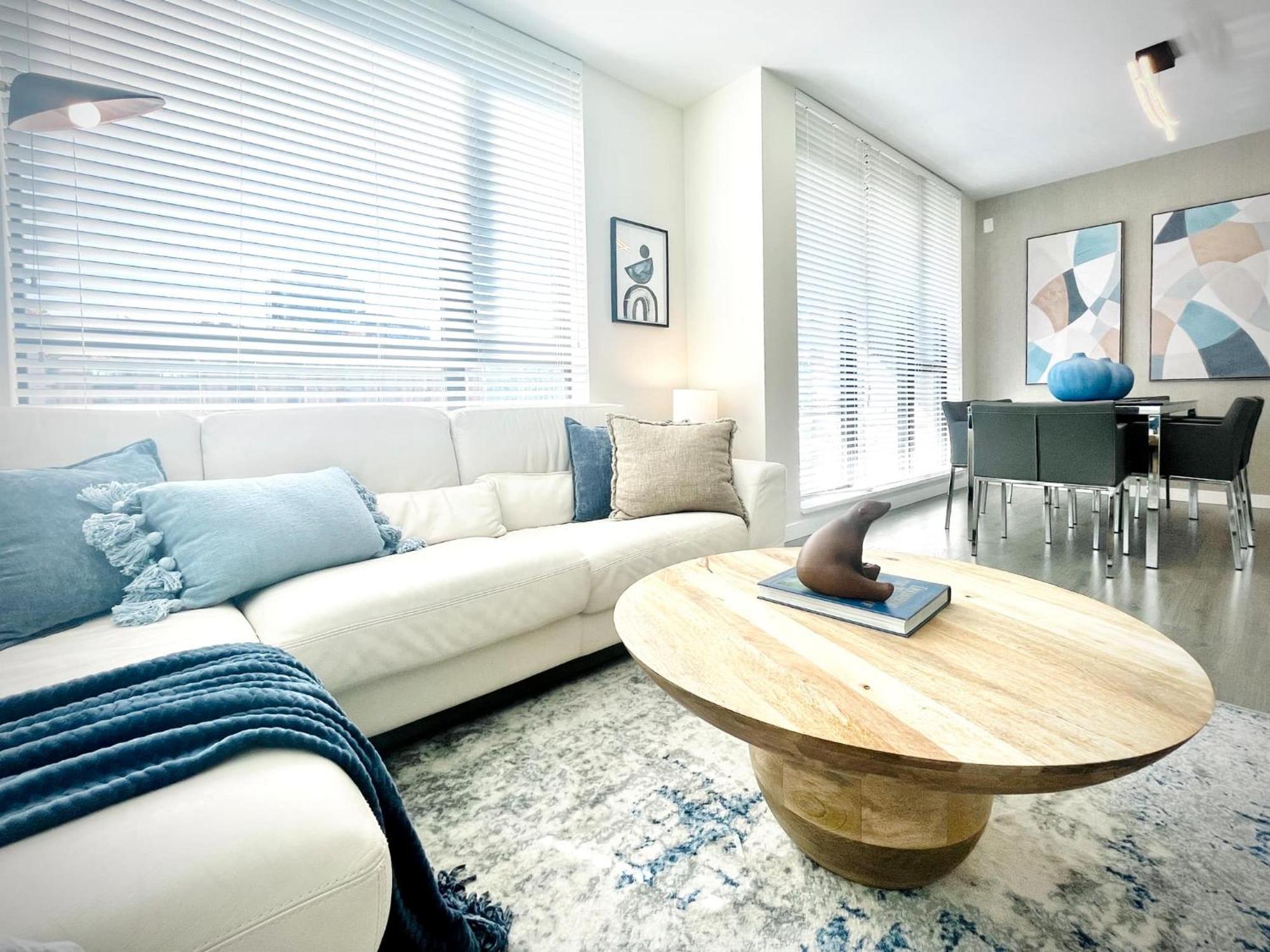 Large Central Downtown Condo, Cbd 3 Bedrooms Apartment Vancouver