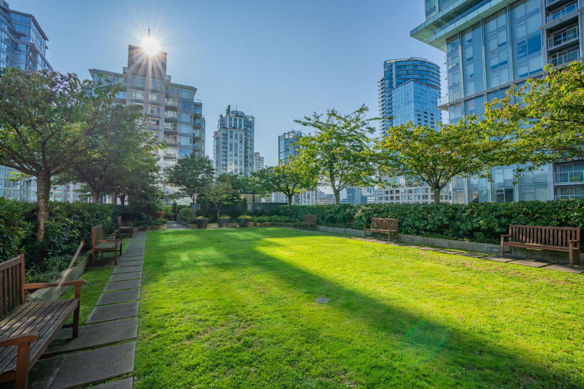 Apartment Large Central Downtown Condo, Cbd 3 Bedrooms