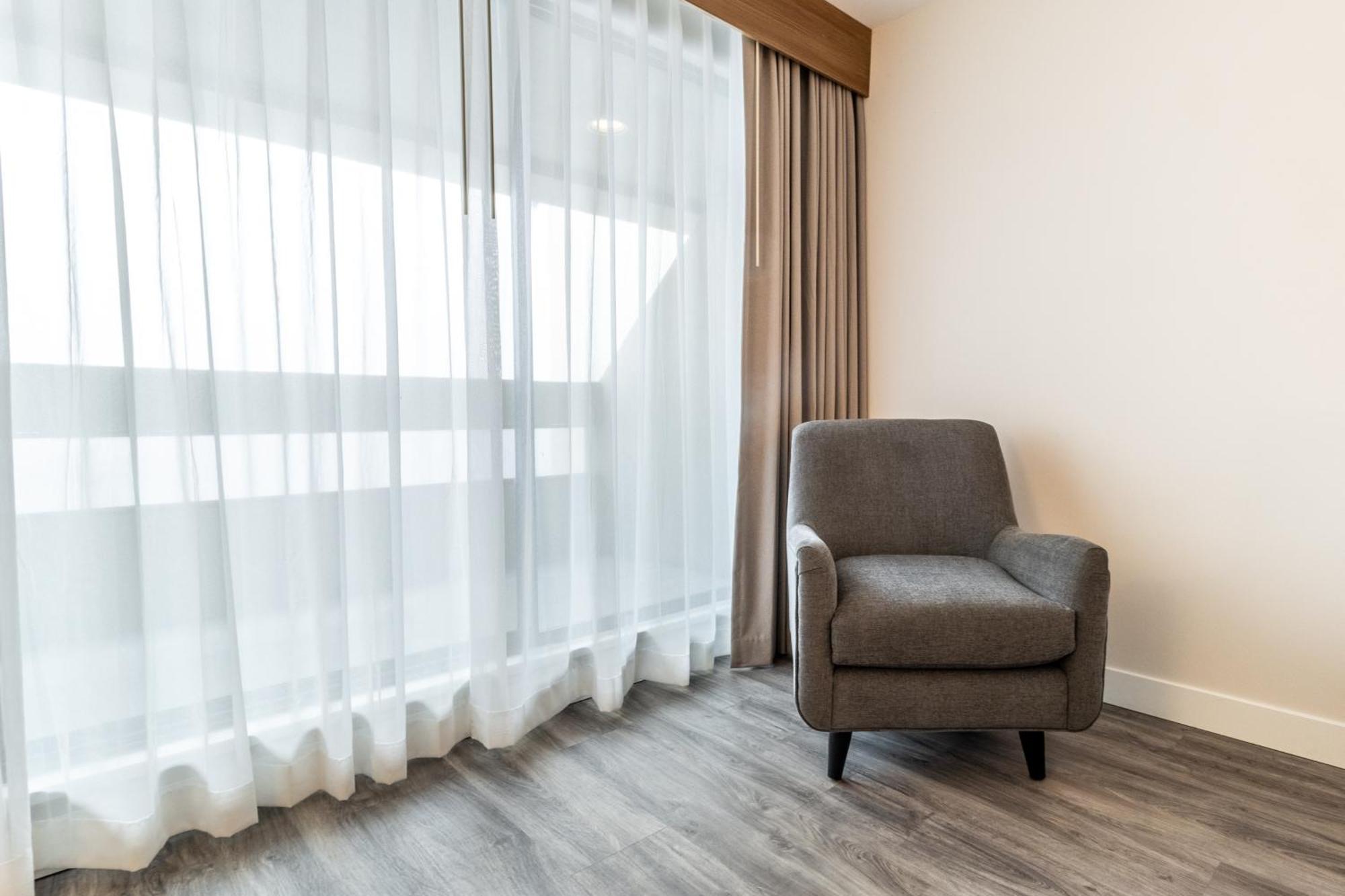 Atrium 3* Vancouver