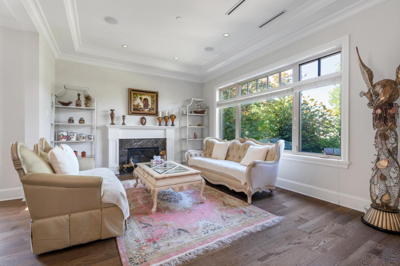 Elegant With Private Bathroom *