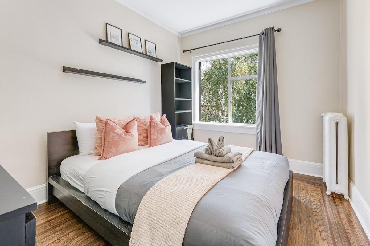 Chic 2br In West End Downtown With Parking * Vancouver