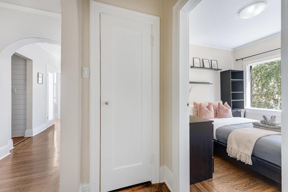 Chic 2br In West End Downtown With Parking *