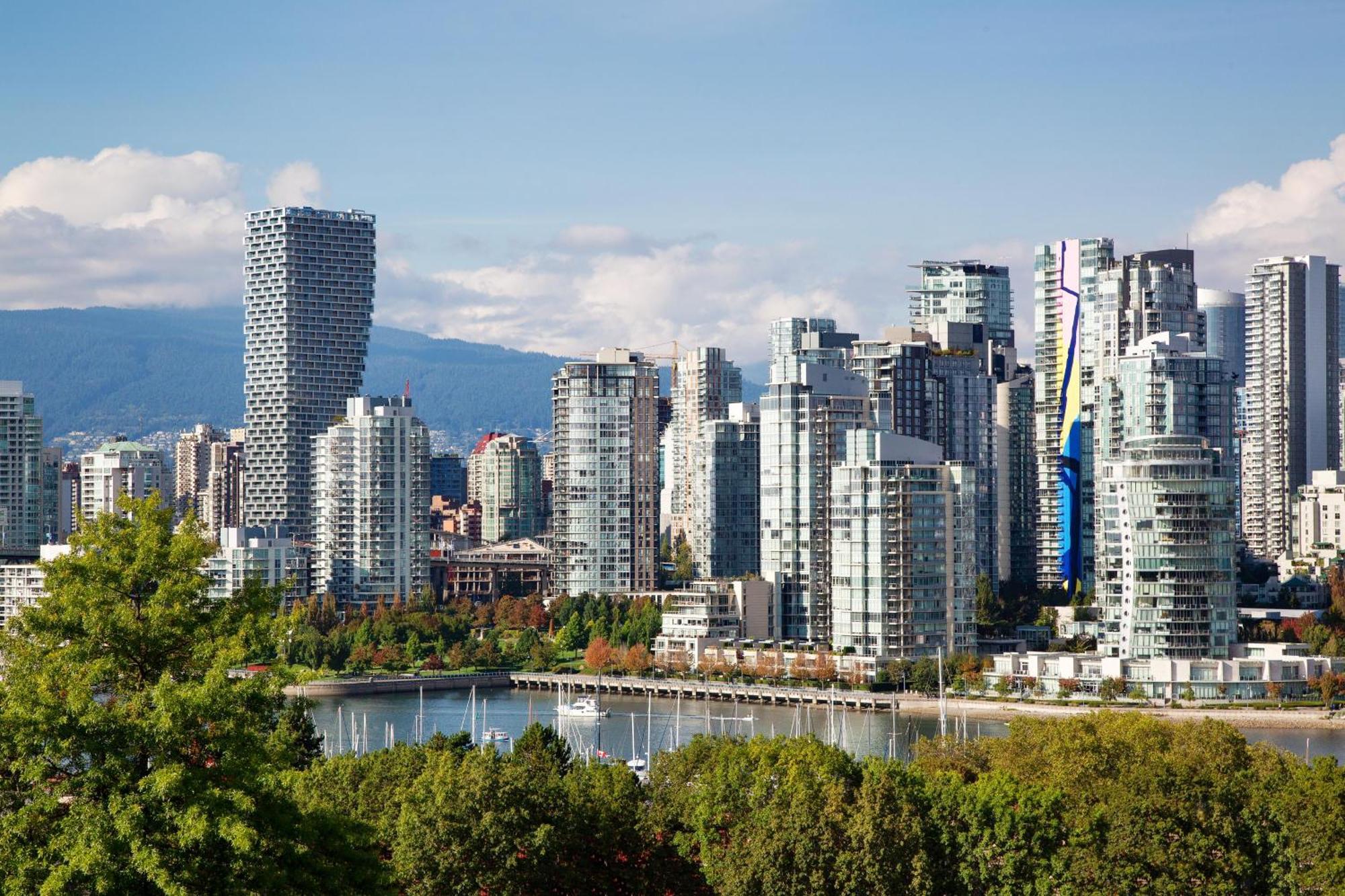 Stunning Views Penthouse * Vancouver