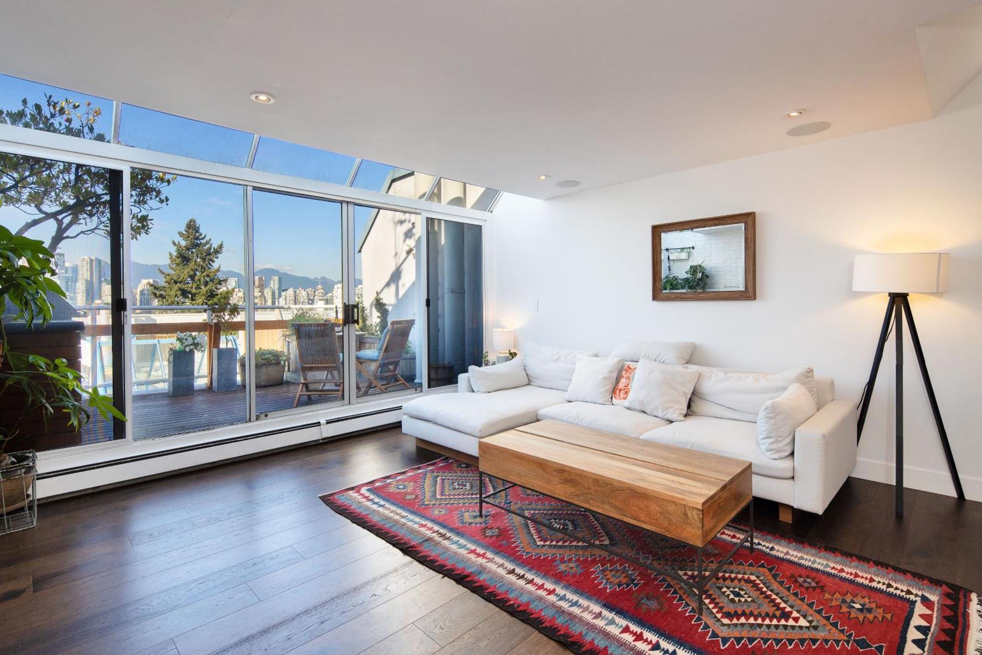 Stunning Views Penthouse