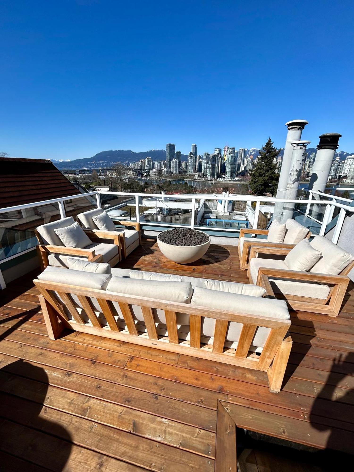 Apartment Stunning Views Penthouse Vancouver