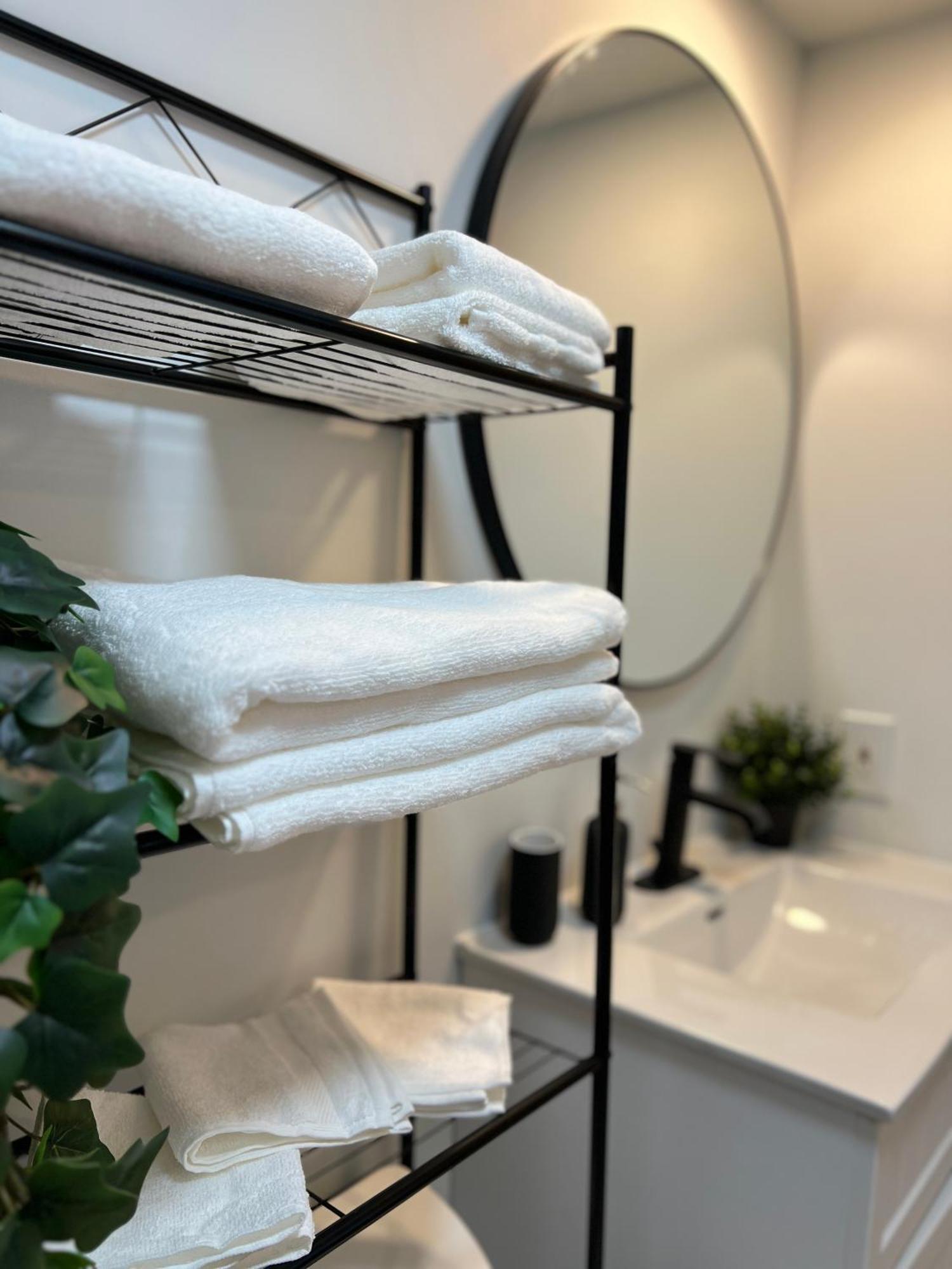 Elegant Unique Downtown Loft, Comfort & Convenience Combined