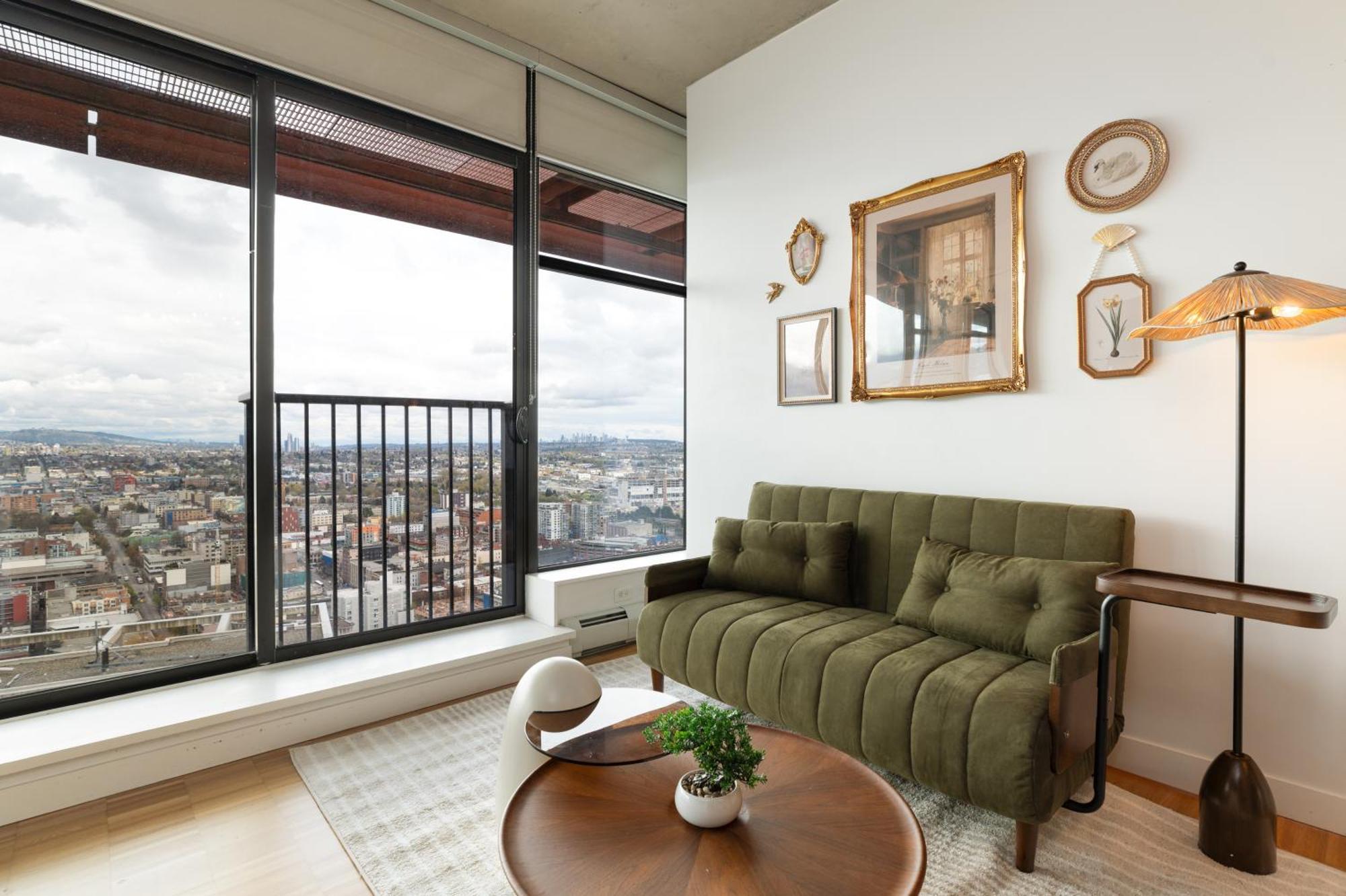 Skyhome In Gastown Amazing Ocean&mountain Views Apartment *