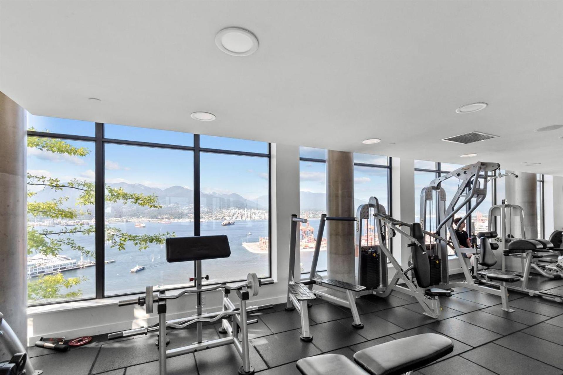 Apartment Skyhome In Gastown Amazing Ocean&mountain Views
