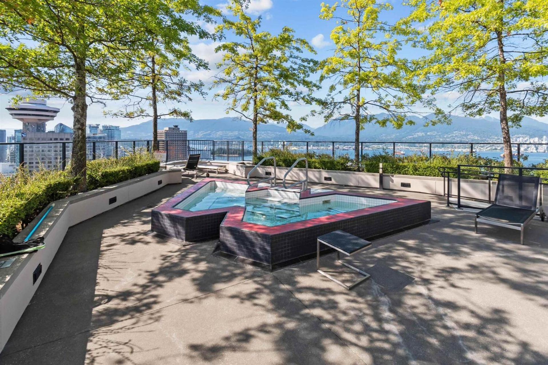 Skyhome In Gastown Amazing Ocean&mountain Views Apartment