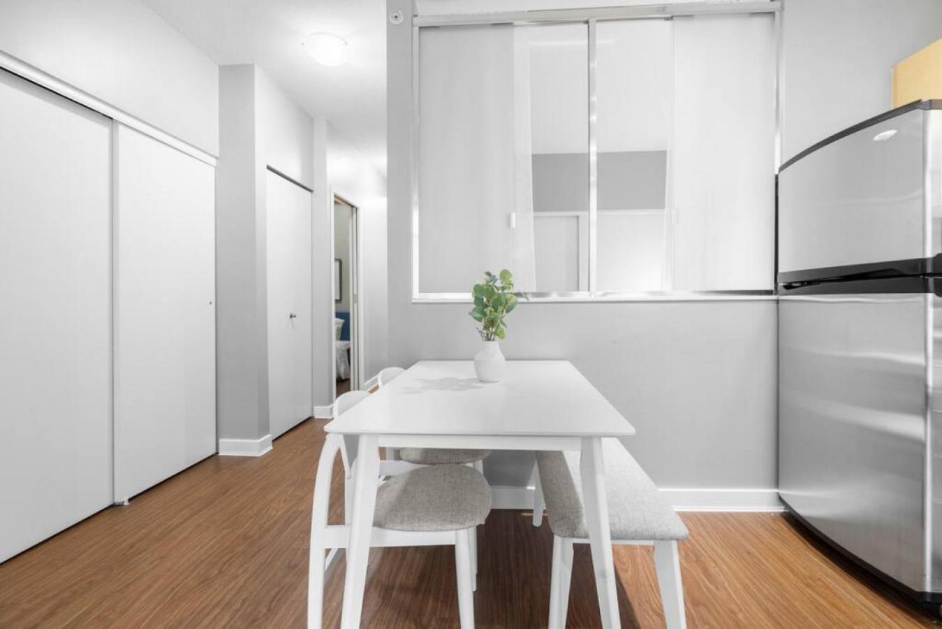 Top Floor Unit On Granville Strip Yaletown Area Holiday home