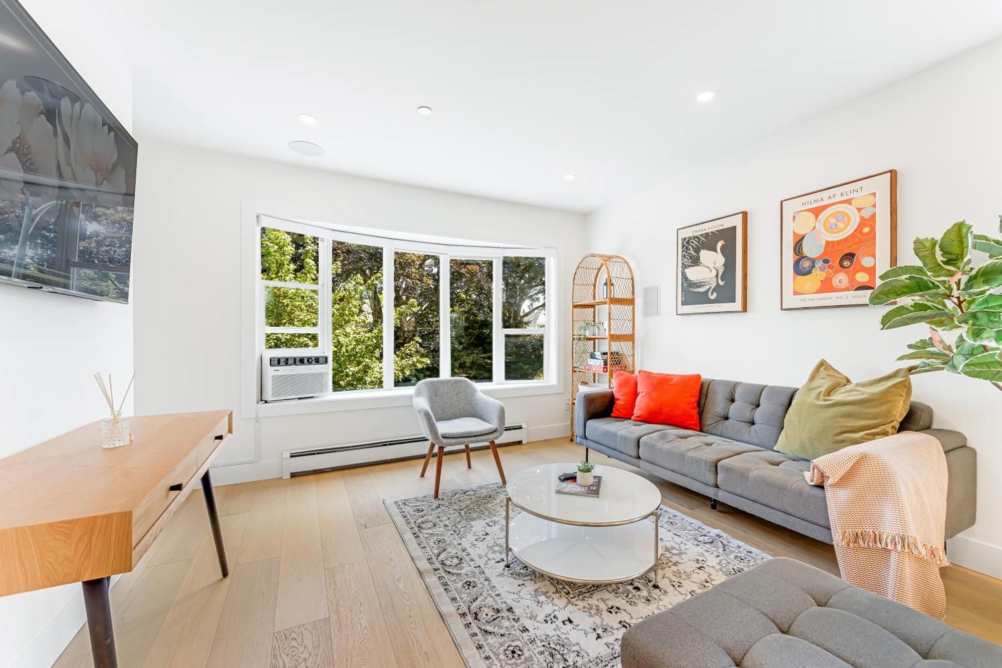 Riley Park-modern 4 Bedroom Home, Location Holiday home *
