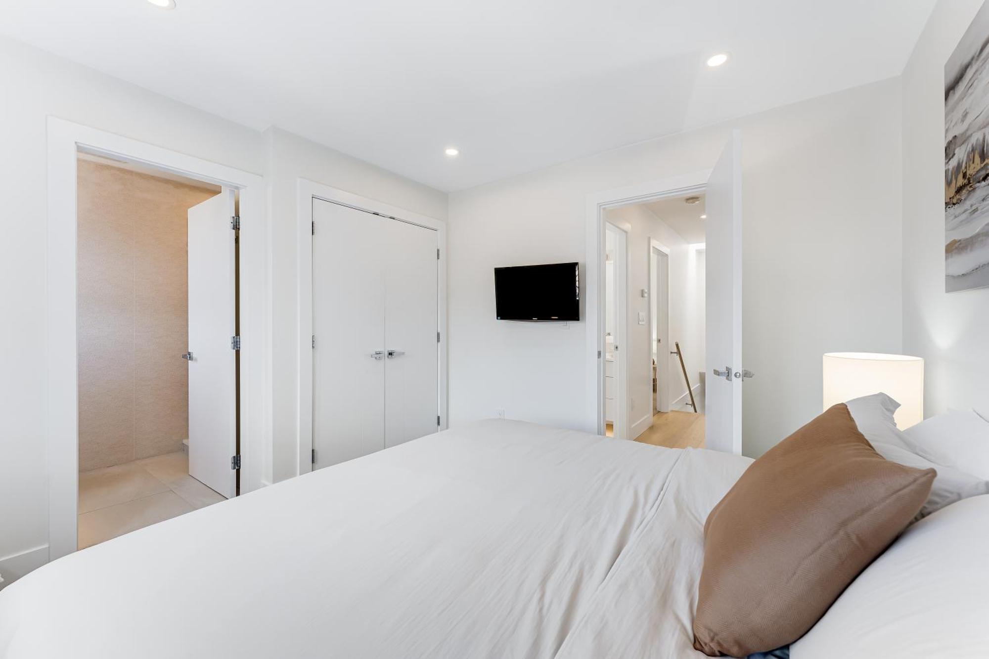 Riley Park-modern 4 Bedroom Home, Location Vancouver