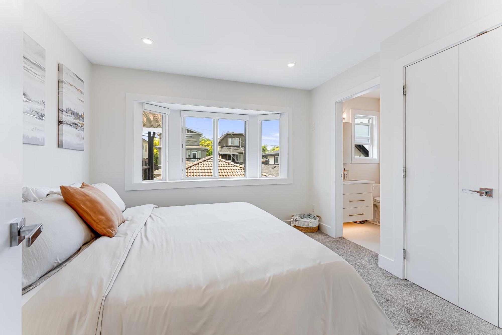 Riley Park-modern 4 Bedroom Home, Location * Vancouver
