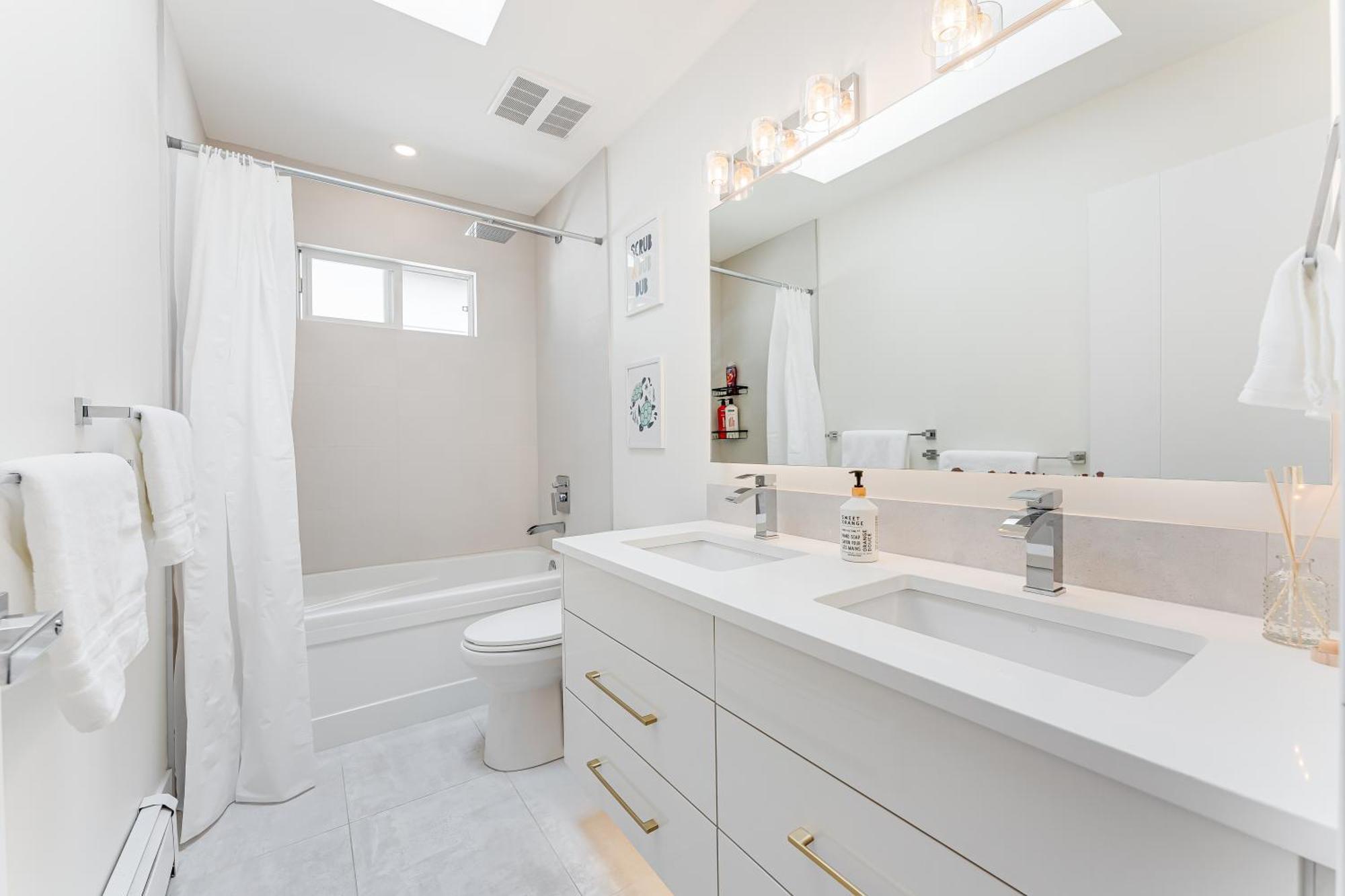 Riley Park-modern 4 Bedroom Home, Location Holiday home *
