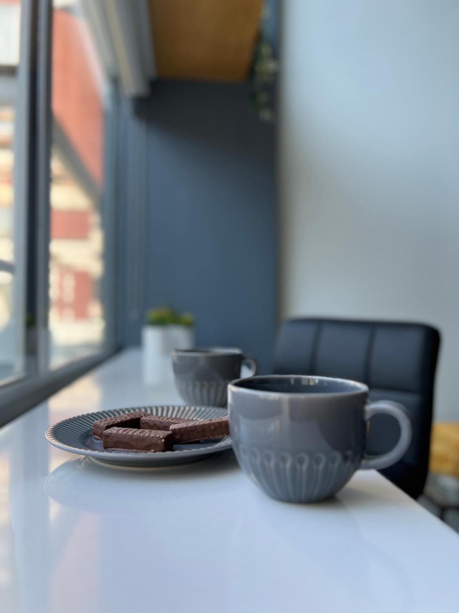 Elegant Unique Downtown Loft, Comfort & Convenience Combined *