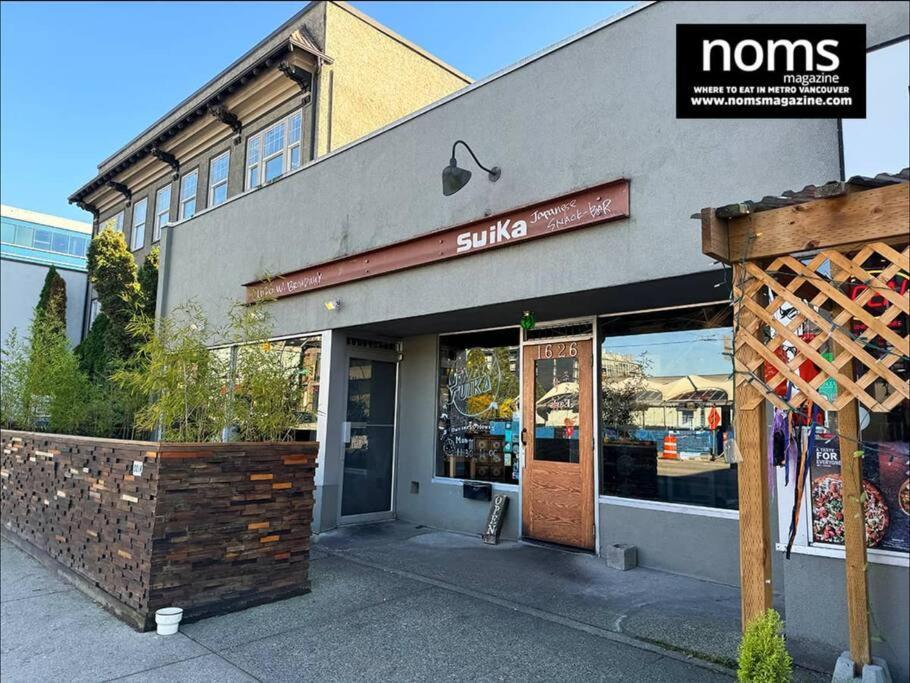 Chic 2br In West~ubc & Downtown *