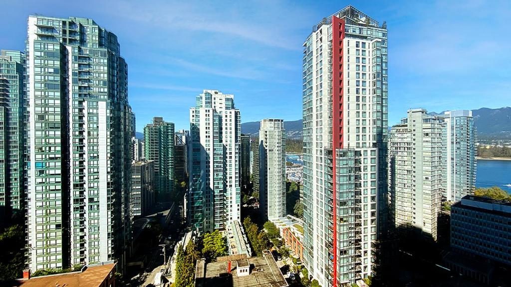 Apartment Gorgeous Harbour Haven - Stylish 3 Bedroom Retreat - The Best Location Downtown!