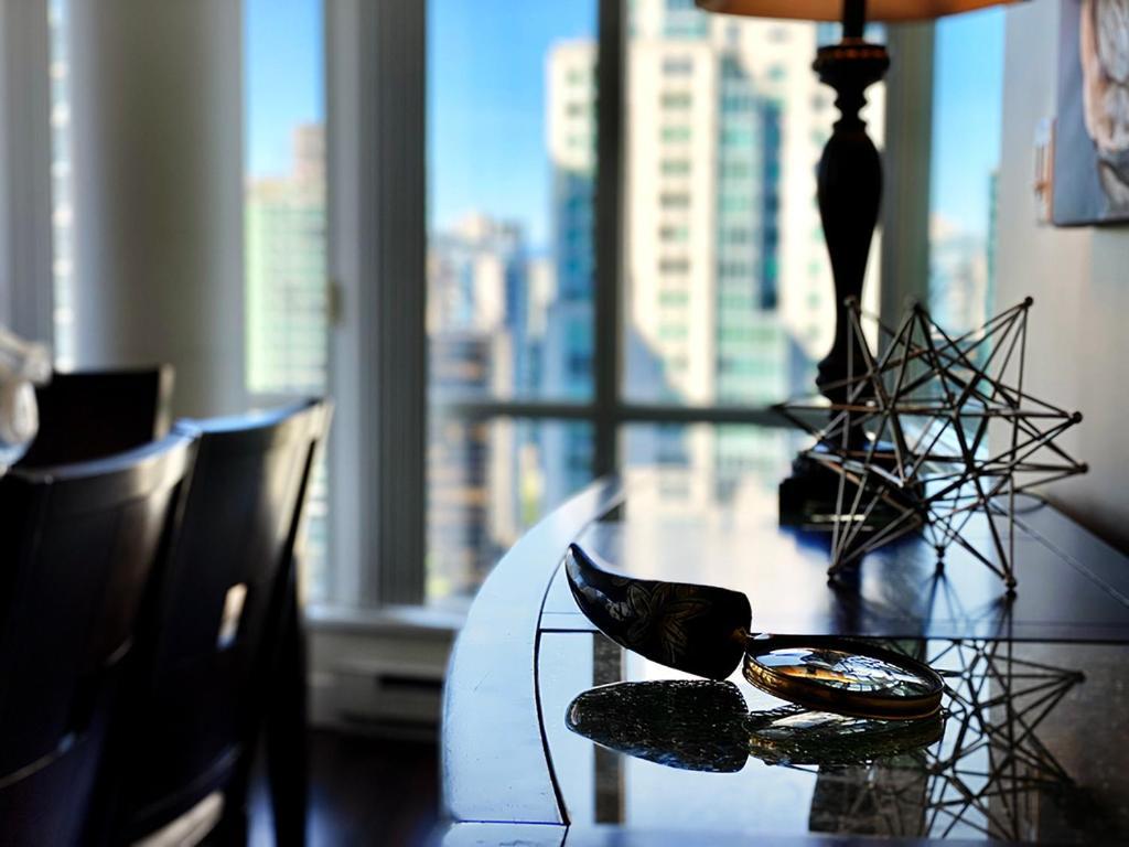 Gorgeous Harbour Haven - Stylish 3 Bedroom Retreat - The Best Location Downtown! Apartment
