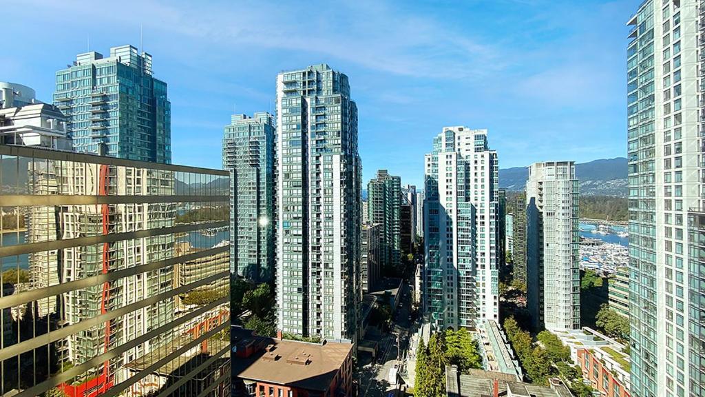 Apartment Gorgeous Harbour Haven - Stylish 3 Bedroom Retreat - The Best Location Downtown! Vancouver