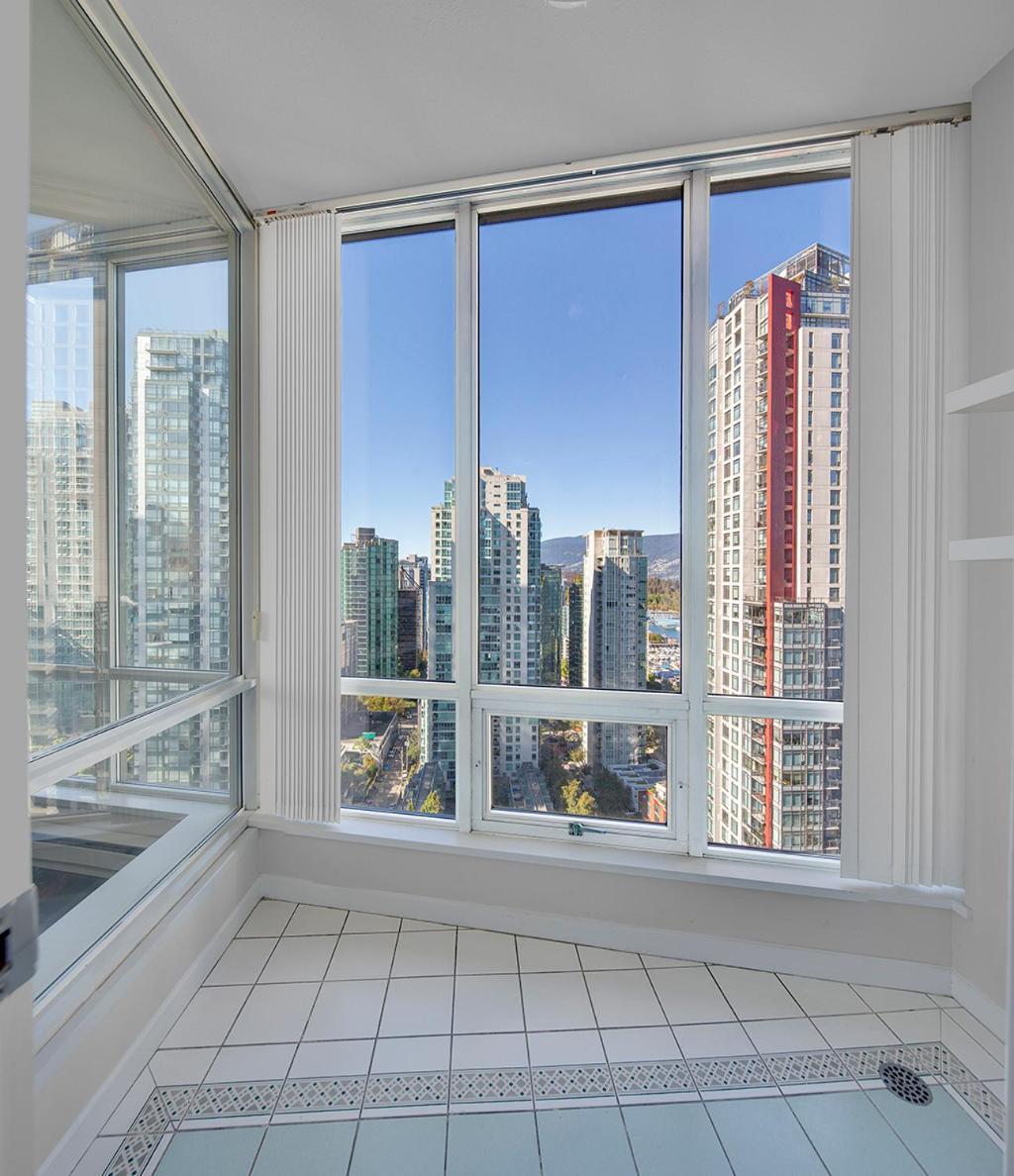 Gorgeous Harbour Haven - Stylish 3 Bedroom Retreat - The Best Location Downtown! Apartment *