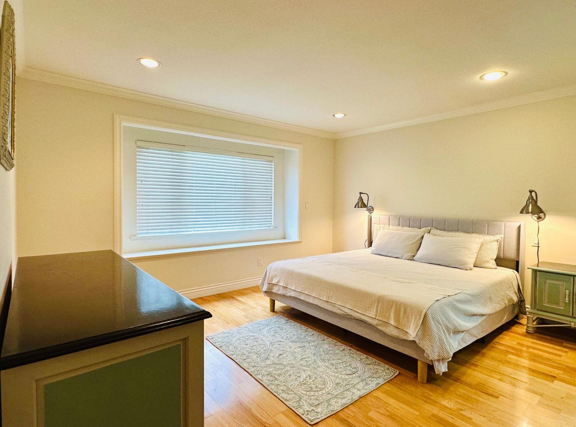 Spacious 5br 3ba Guest - 10 Min To Dt - Pet Friendly, Free Parking