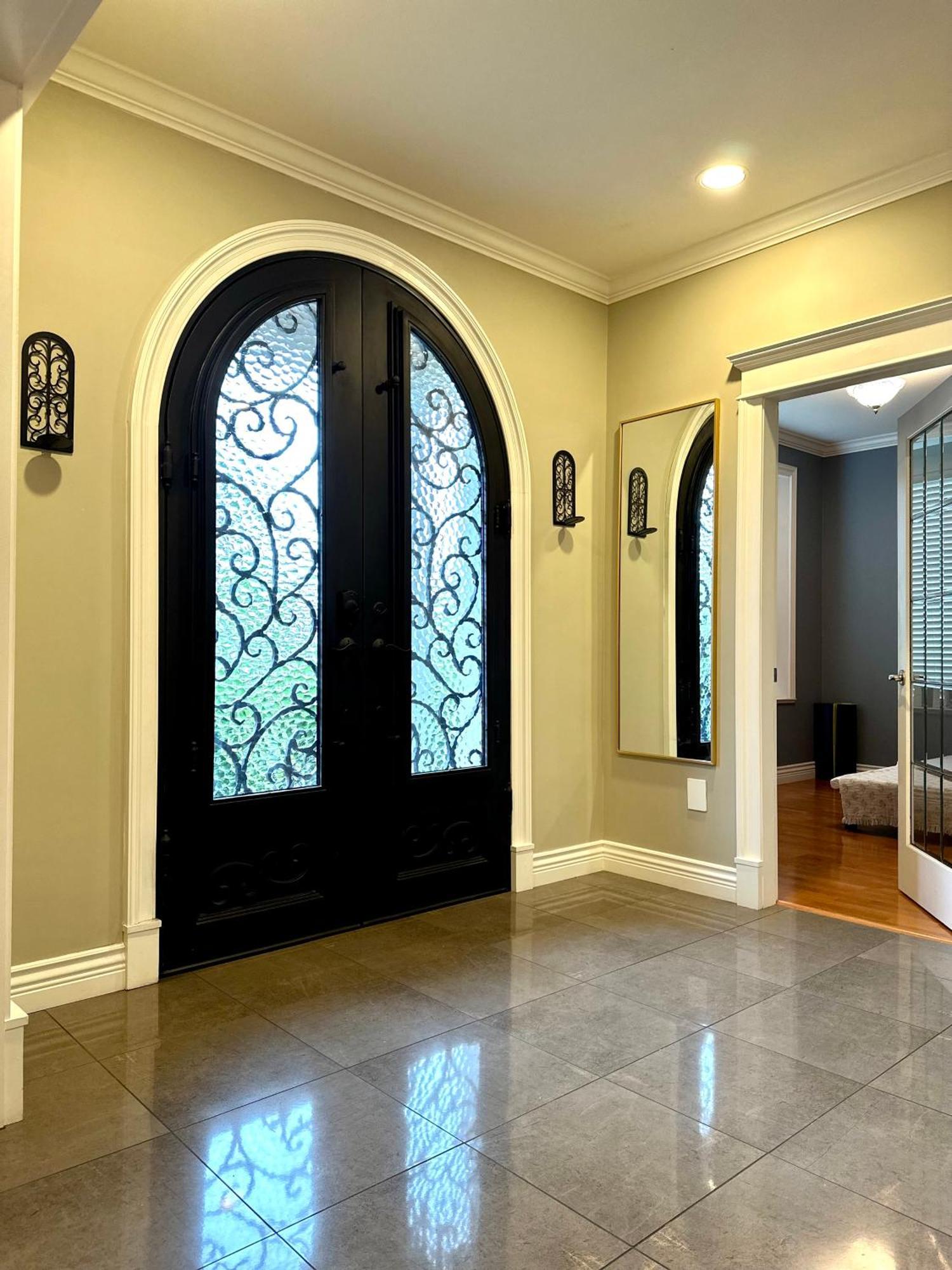 Spacious 5br 3ba Guest - 10 Min To Dt - Pet Friendly, Free Parking Villa